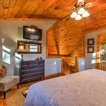 Cozy Nest Gatlinburg Cabin With Porch And Jacuzzi! Villa Eksteriør bilde