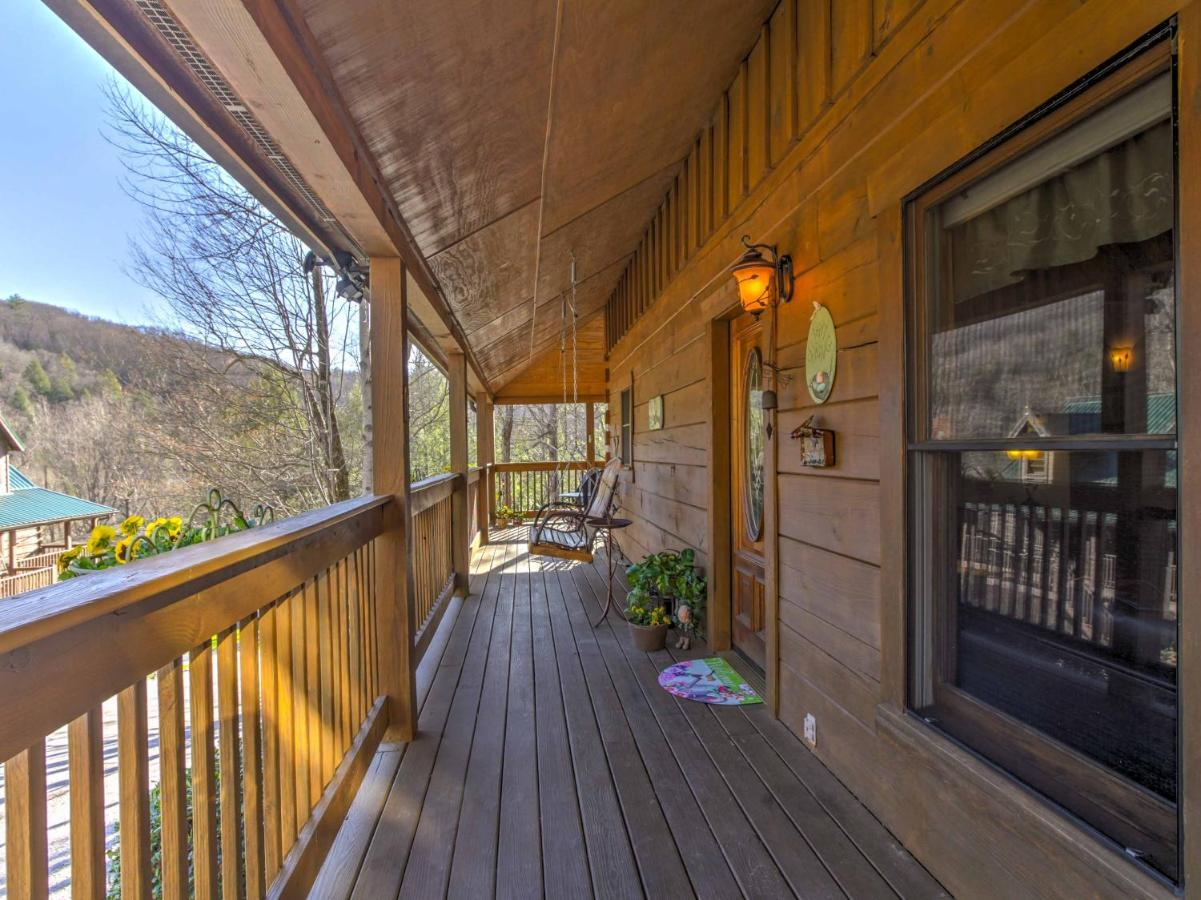 Cozy Nest Gatlinburg Cabin With Porch And Jacuzzi! Villa Eksteriør bilde